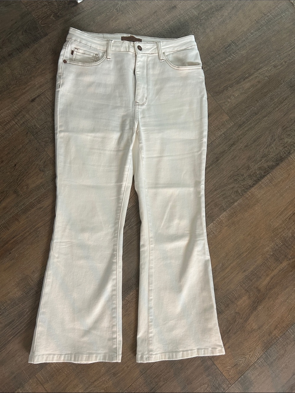 Judy Blue Cream Kick Flare Jeans - Picture 2 of 2